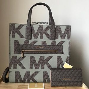 🌼Michael Kors Set